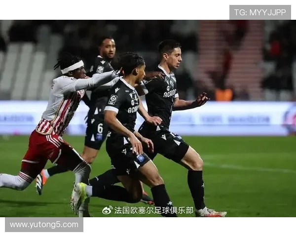 梅州客家迎来新帅莱蒂耶里携外援佩勒纳尔正式启航新赛季征程